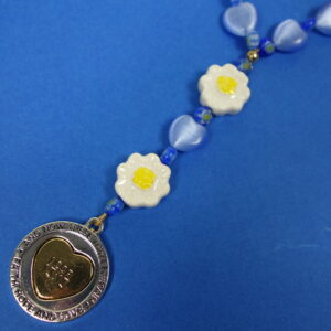 Blue Daisy Spinner Protestant Prayer Beads - Image 6